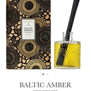 Voluspa Baltic Amber- Reed Diffuser and Candle